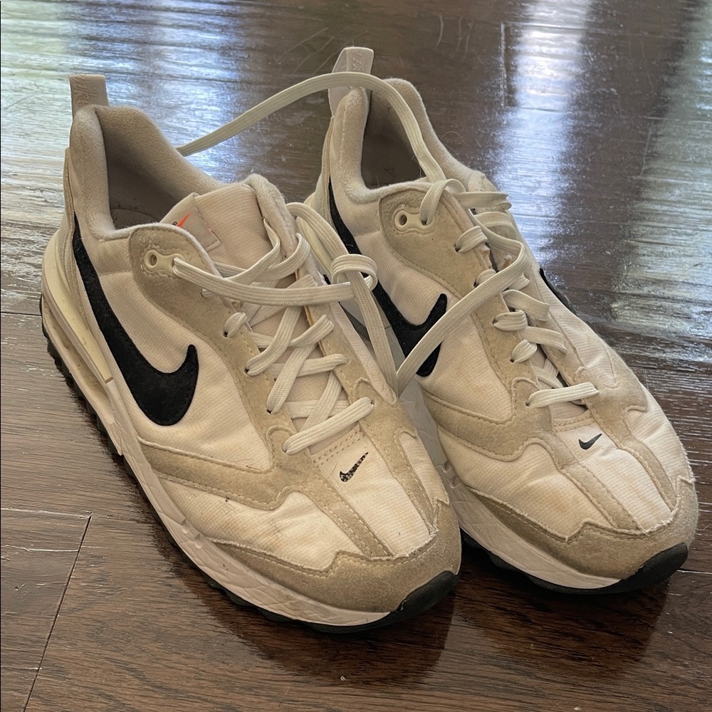 Nike Women’s  White and Black Sneakers